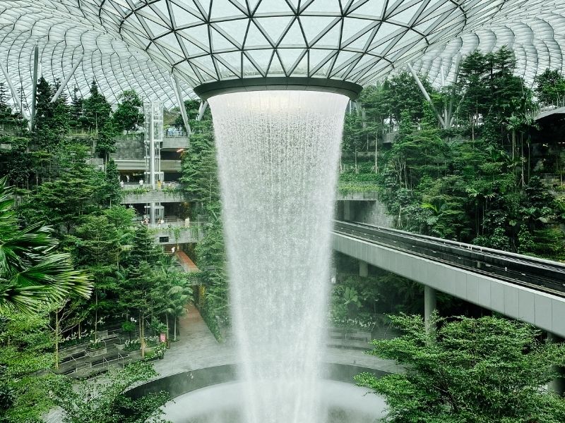 <p><span style="background-color: rgb(254, 254, 224); color: rgb(0, 0, 0);">Tour Singapore</span></p>